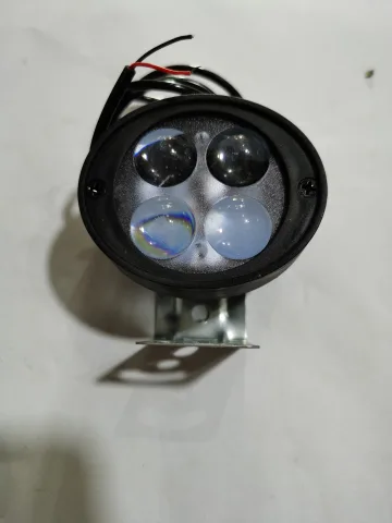 4 BULBS LIGHT CYT