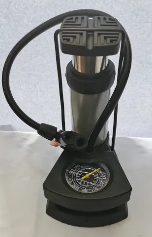 BIG PUMP NEW MODEL WITH GAGE