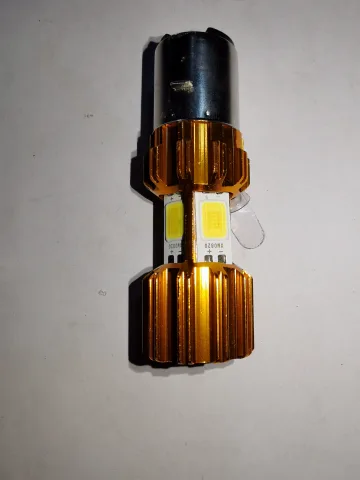 4 FACE BAJAJ BULB