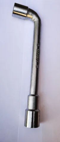 19 L SPANNER