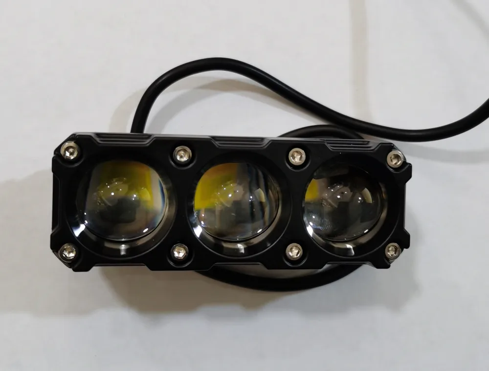 3 FACE CAMERA LIGHT NEW