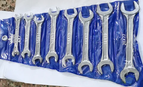8SET SPANNER
