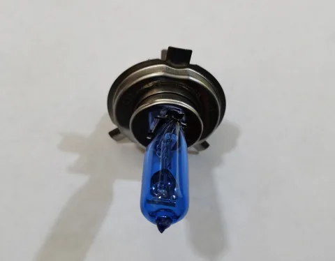 HALOGEN 3 PIN BULB