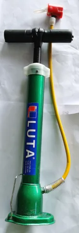 HAND PUMP BIG BLUE