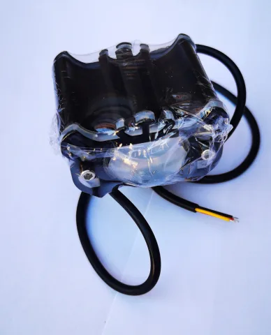1 EYE CROCODILE LIGHT
