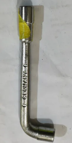 8 L SPANNER